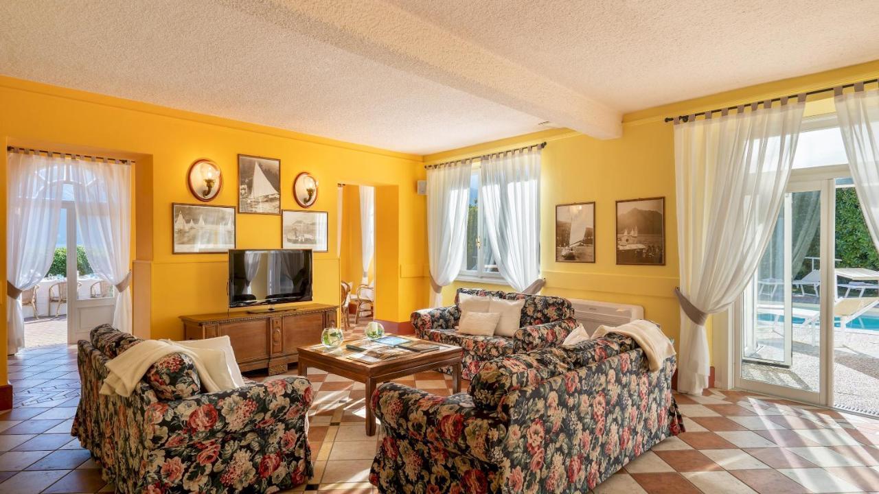 Villa Alba Del Lario 12&2, Emma Villas Pianello Del Lario Exterior photo
